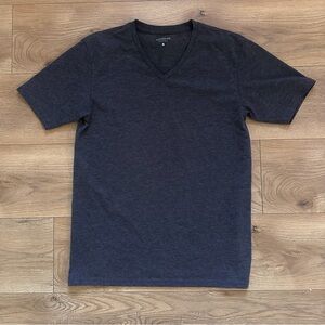 GOODLIFE Basic Charcoal Gray V-neck Medium Short Sleeve T-shirt